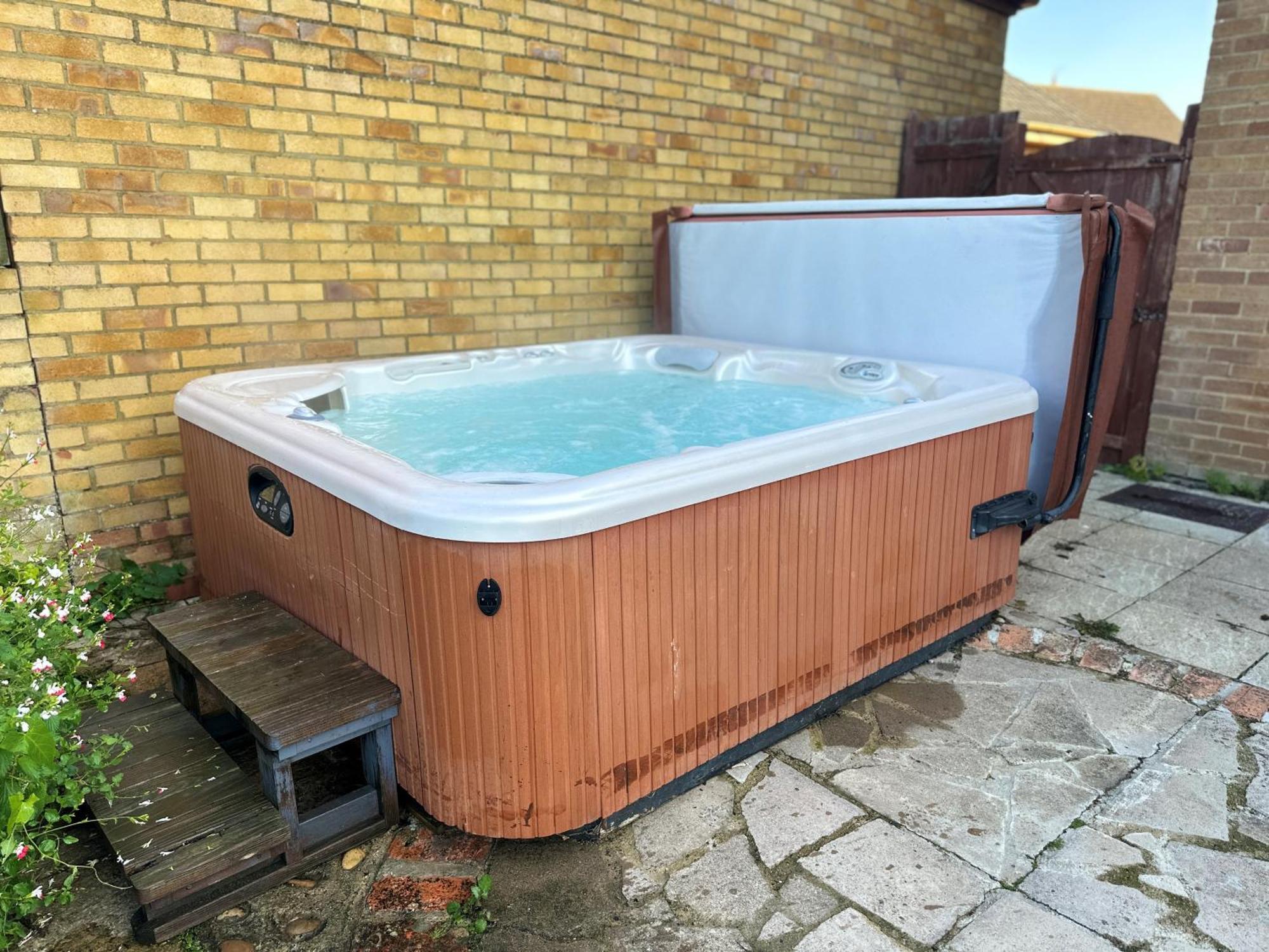 Kennedy Villa - 5 Bedroom House With Hot Tub, Wifi, Free Parkings, Close To Bicester Village Εξωτερικό φωτογραφία