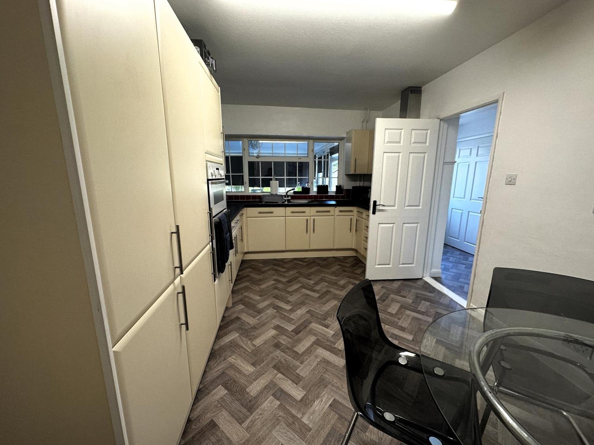 Kennedy Villa - 5 Bedroom House With Hot Tub, Wifi, Free Parkings, Close To Bicester Village Εξωτερικό φωτογραφία